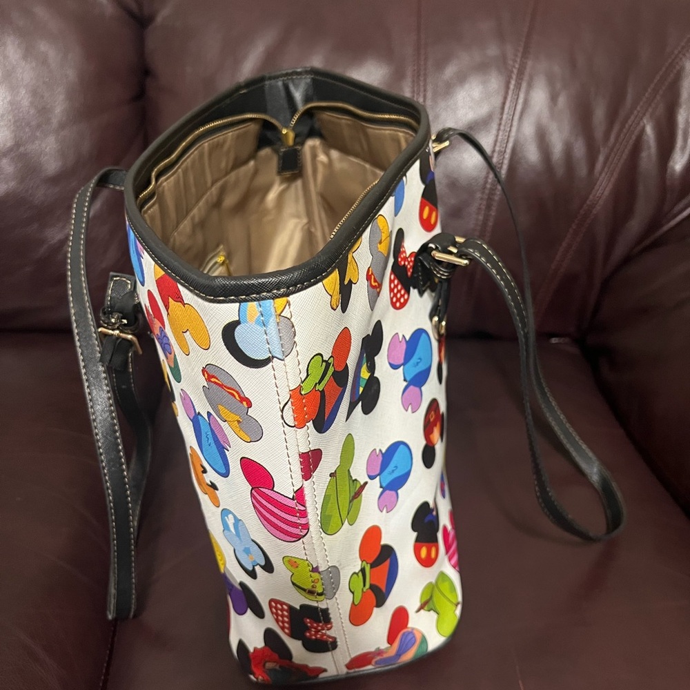 End of year $ale!!Mickey Mouse Tote - Picture 3 of 8